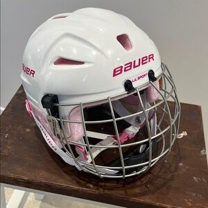 Bauer Lil' Sport Helmet w/ Cage EUC White / Pink